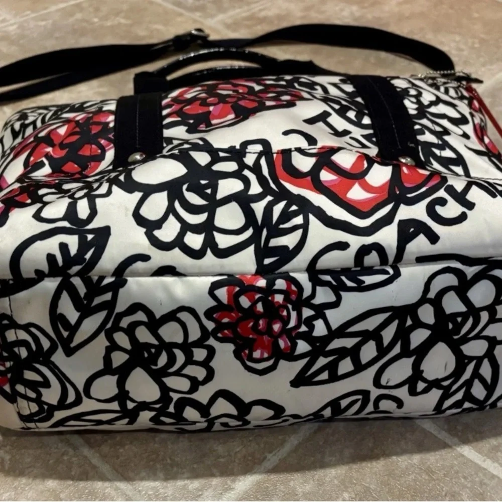 Coach bag image